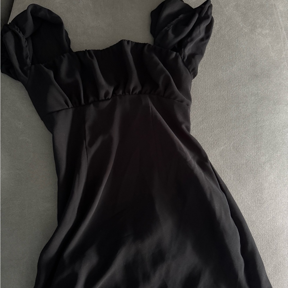 SHEIN Black Ruched Mini Dress with Puff Cap Sleeves